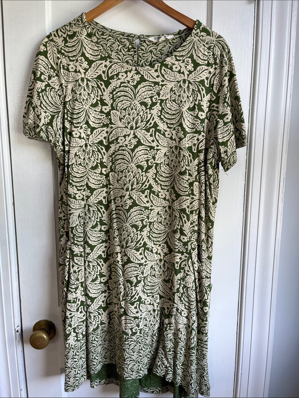 Fatface Women's Olive Green and Cream Floral Shift Dress